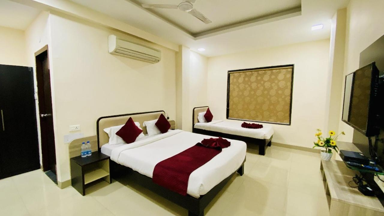 The Richi Rich Hotel And Resort Indore Exterior foto